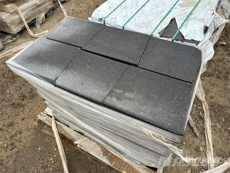  Quantity of Landscaping Bricks ماكينات زراعية - غير ذلك