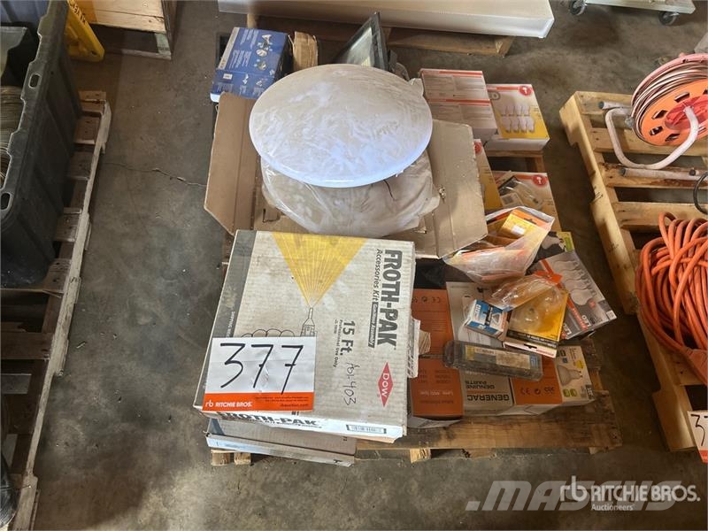 Quantity of Led Bulbs, Gun Hose Assembly & Shop Li Egyéb alkatrészek