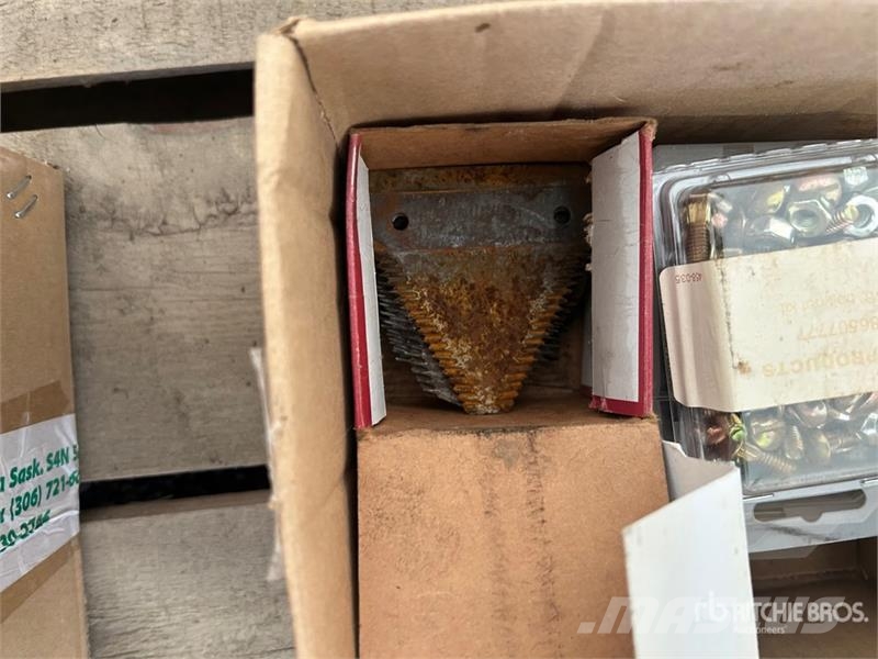  Quantity of MacDon Headers Parts - Fits MacDon FD7 Andre komponenter