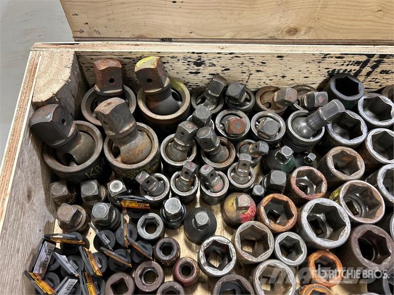  Quantity of Mechanics Impact Gun Sockets مكونات أخرى