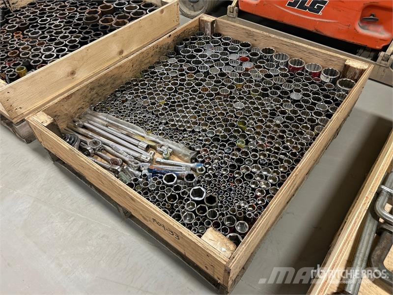  Quantity of Mechanics Ratchet Wrench Sockets مكونات أخرى