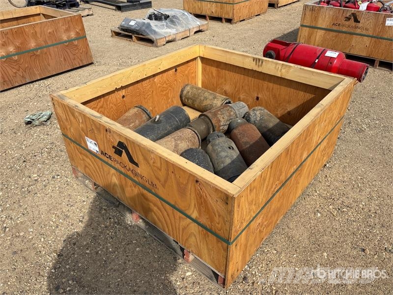  Quantity of Misc. Drill Bits & Cross Over Subs Öl- und Gasbohrgeräte