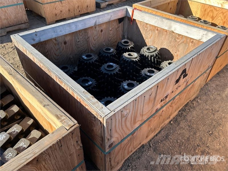 Quantity of Misc. R8 Cutters Olaj és Gáz fúró eszközök
