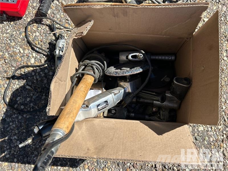 Quantity of Misc. Shop Tools Andre komponenter