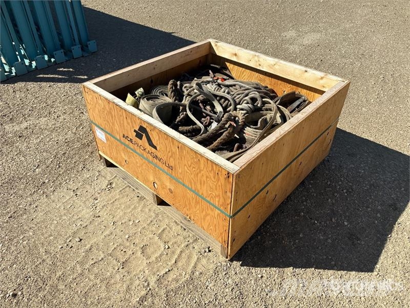 Quantity of Misc. Tie Downs Drugi deli