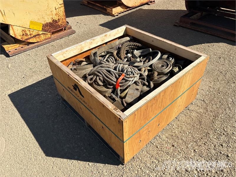 Quantity of Misc. Tie Downs Drugi deli