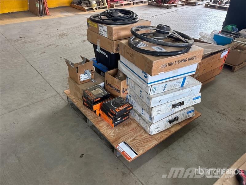  Quantity of Misc. Truck Parts (Unused) Transportes - Outros
