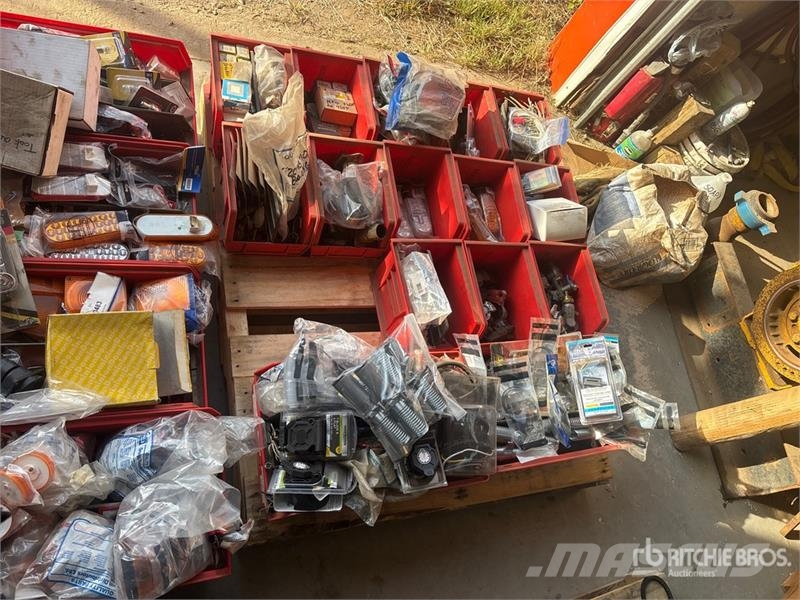 Quantity of Misc. Truck Parts (Unused) Transportes - Outros