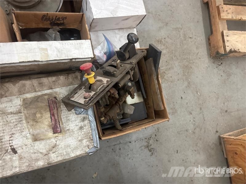  Quantity of Misc Truck Parts Transportes - Outros

