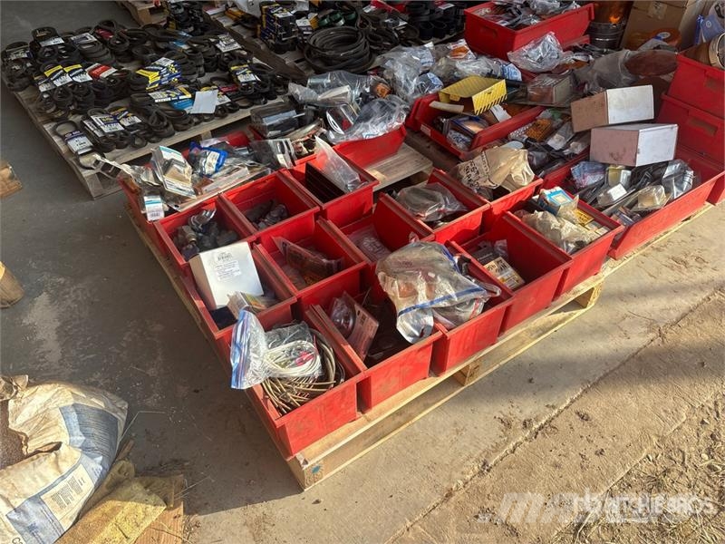 Quantity of Misc. Truck Parts (Unused) Transportes - Outros