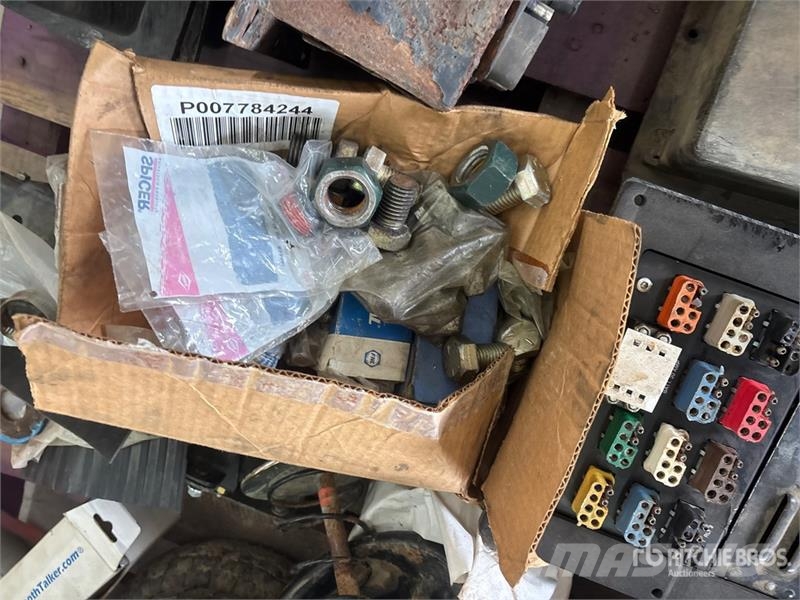 Quantity of Misc. Truck Parts Transportes - Outros