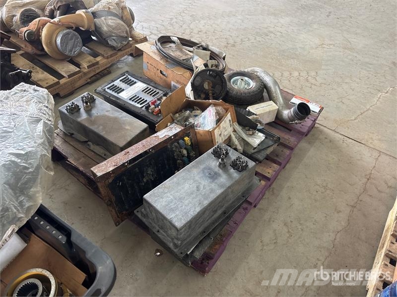 Quantity of Misc. Truck Parts Transportes - Outros