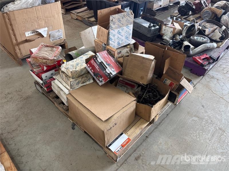 Quantity of Misc. Truck Parts (Unused) Transportes - Outros