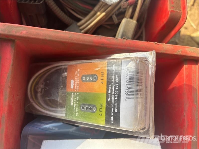 Quantity of Misc. Truck Parts (Unused) Transportes - Outros