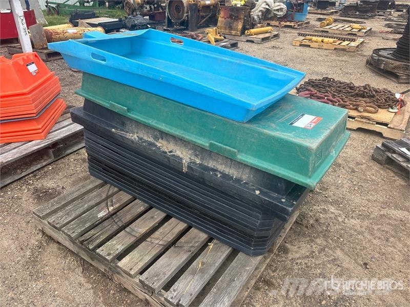  Quantity of Miscellaneous Spill Trays Drugi deli