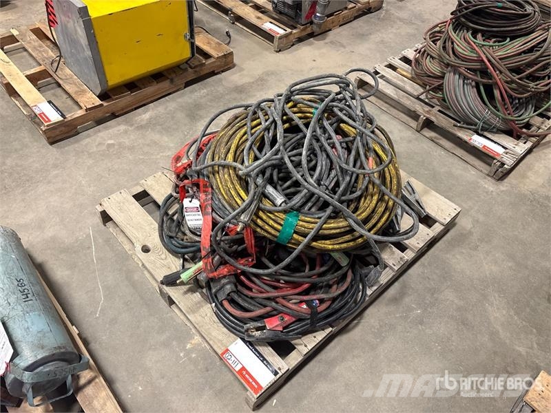  Quantity of Miscellaneous Welding Leads ماكينات زراعية - غير ذلك