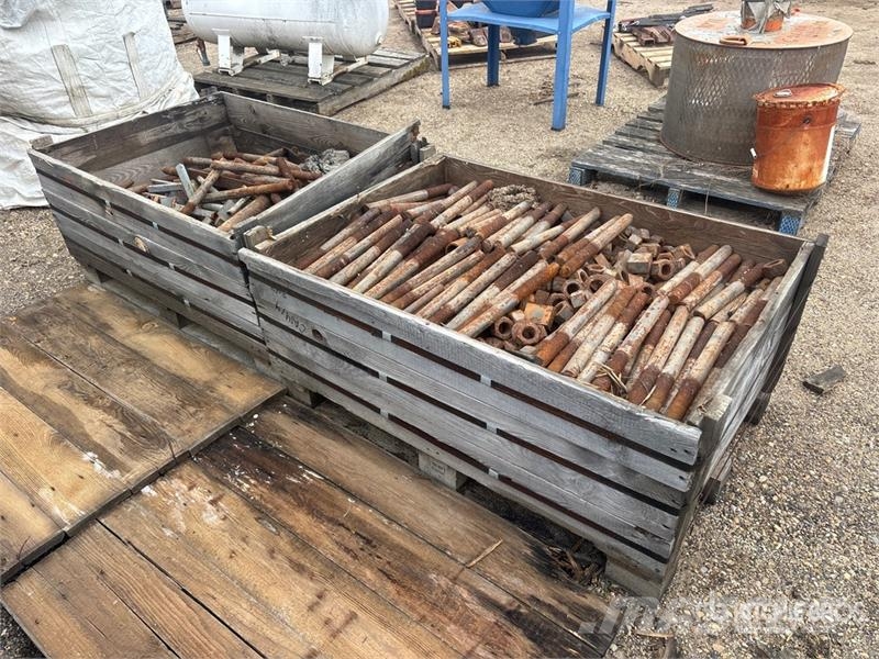 Quantity of Miscellaneous Threaded Rods Строителство - Други
