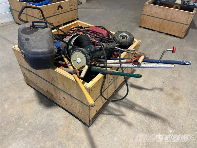 Quantity of Miscellaneous Landscaping Equipment Ostale poljoprivredne mašine