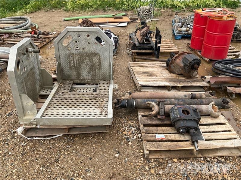 Quantity of Miscellaneous Truck Parts Ostale kargo komponente
