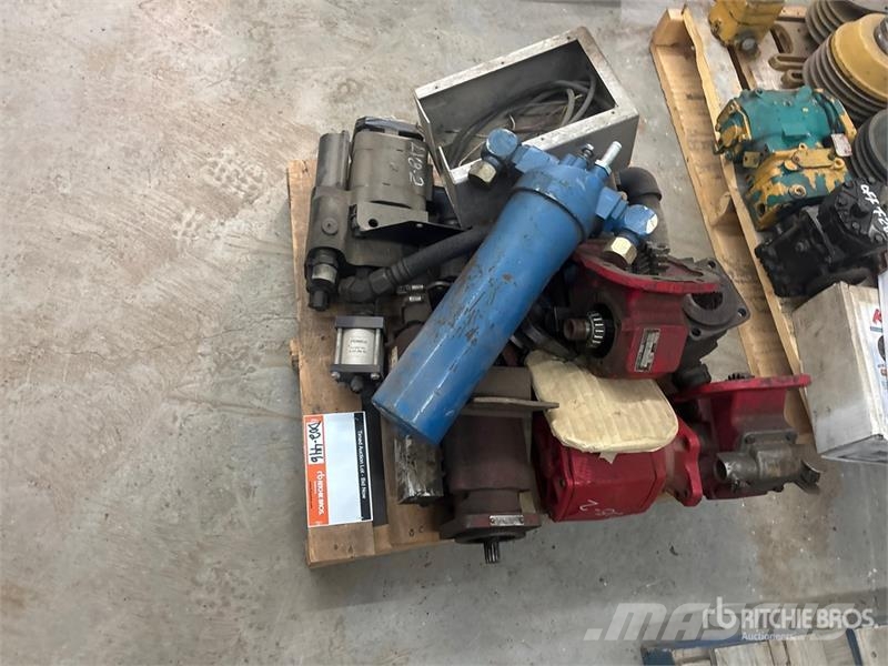 Quantity of Miscellaneous PTO Parts Drugi deli