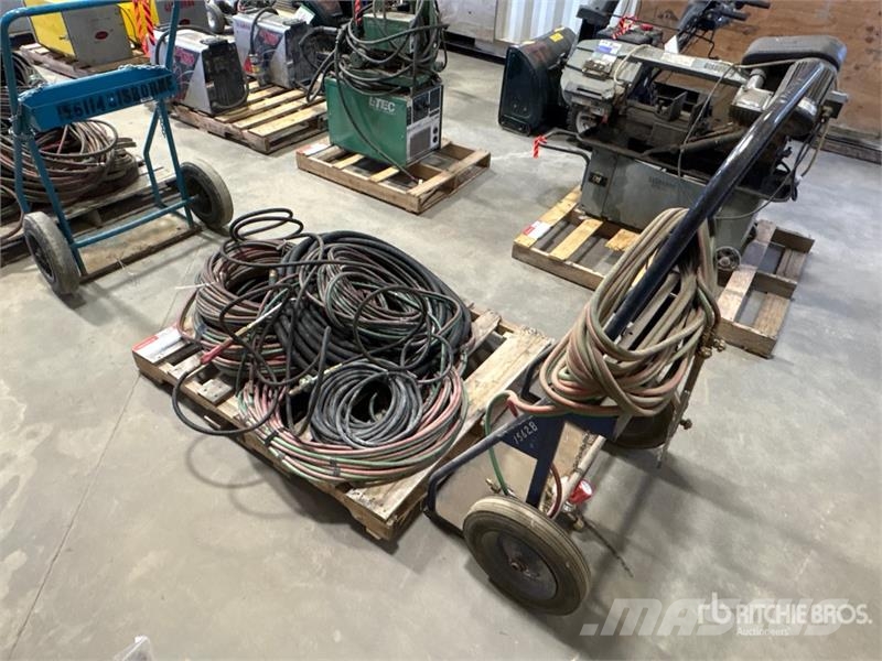  Quantity of Miscellaneous Oxy-Acetylene Hoses مكونات أخرى