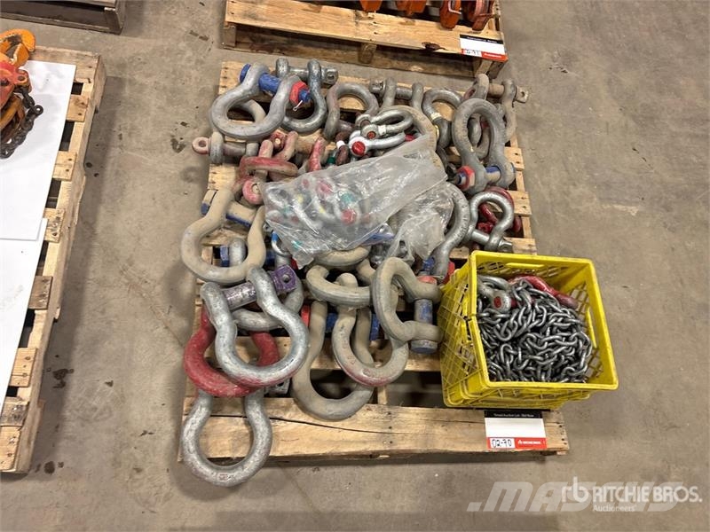 Quantity of Miscellaneous Rigging Kran-Teile und Zubehör