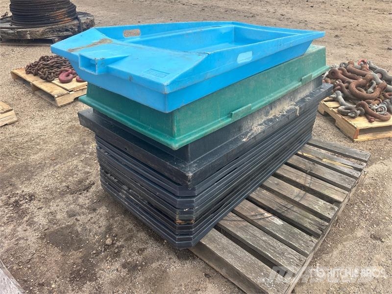  Quantity of Miscellaneous Spill Trays Drugi deli
