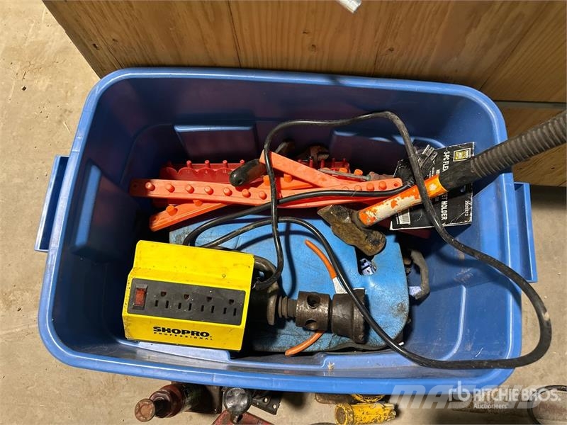 Quantity of Miscellaneous Mechanic Tools Drugi deli