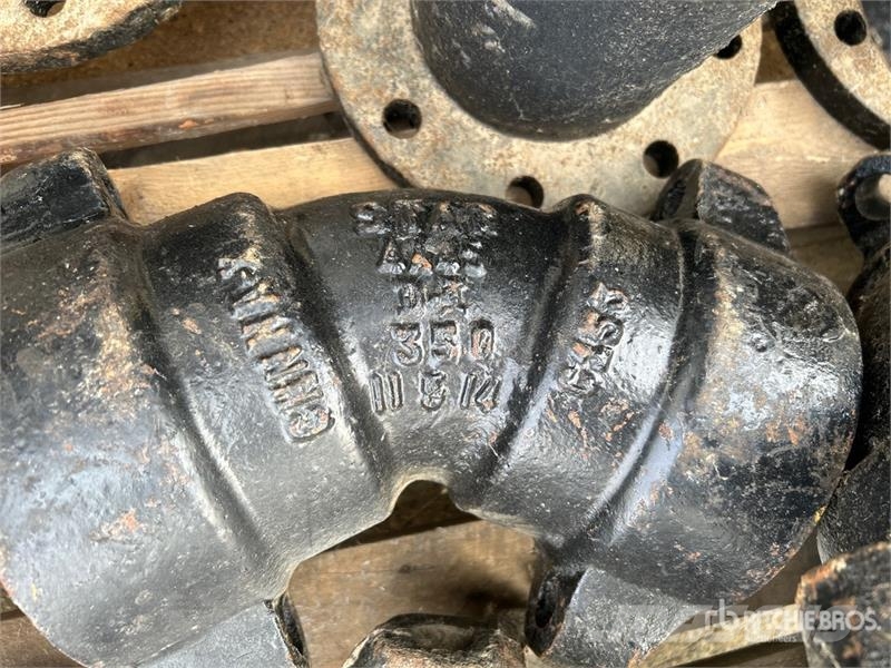 Quantity of Miscellaneous Pipe Elbows Construction - Autres