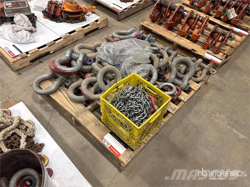 Quantity of Miscellaneous Rigging Kran-Teile und Zubehör