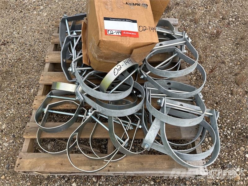 Quantity of Miscellaneous Clevis Hanger (Unused) Drugi deli