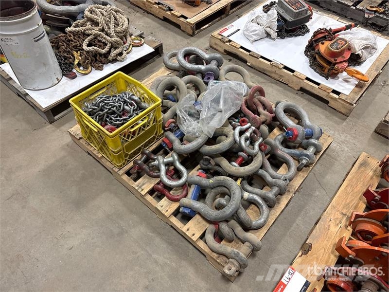 Quantity of Miscellaneous Rigging Kran-Teile und Zubehör