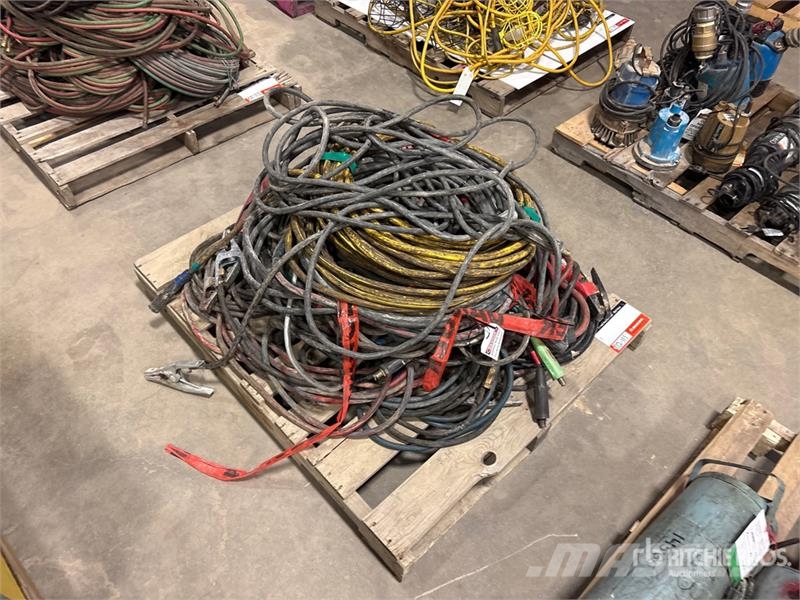  Quantity of Miscellaneous Welding Leads ماكينات زراعية - غير ذلك