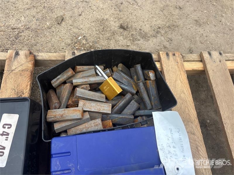  Quantity of Miscellaneous Bucket Teeth Drugi deli