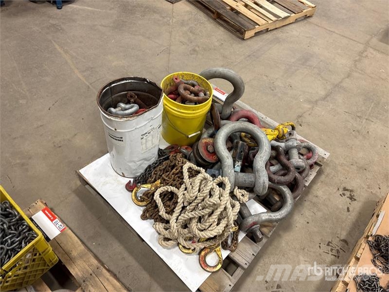 Quantity of Miscellaneous Rigging Kran-Teile und Zubehör