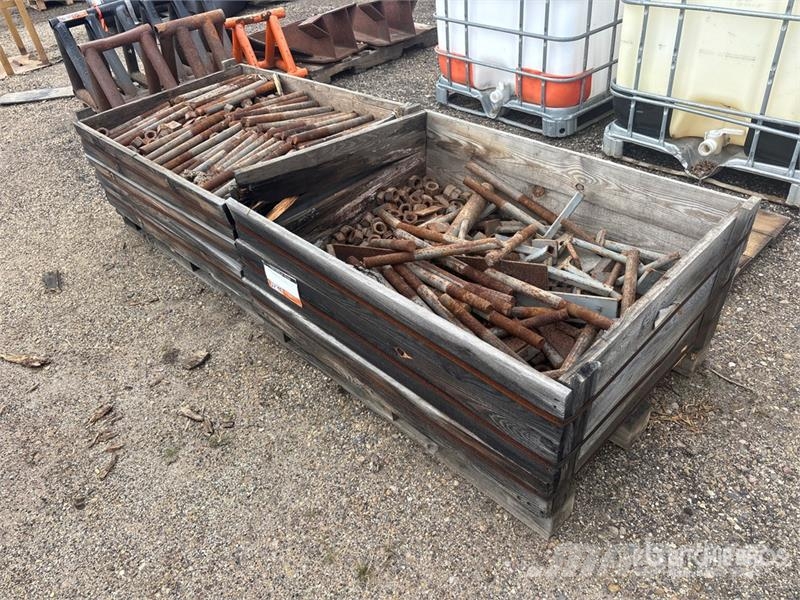  Quantity of Miscellaneous Threaded Rods Строителство - Други