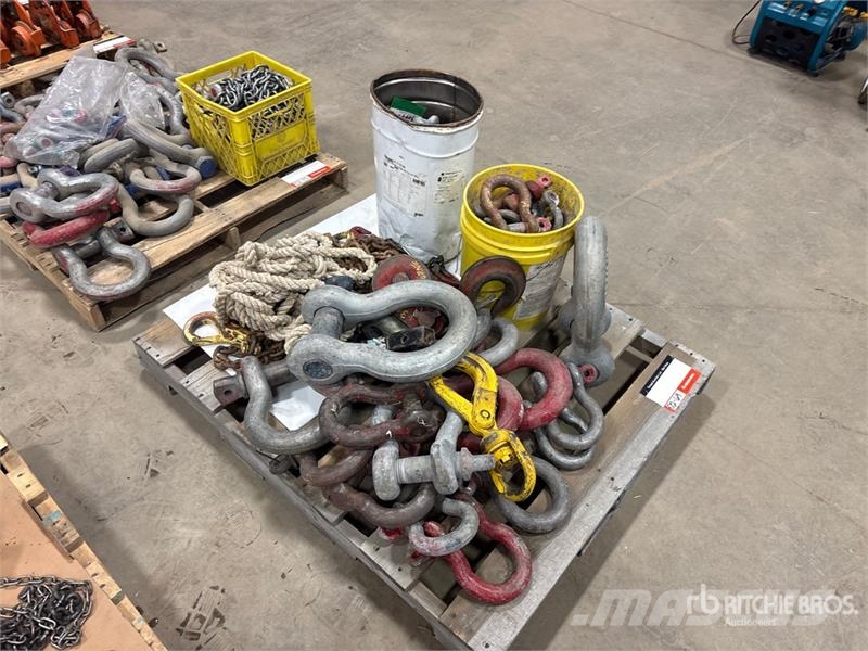 Quantity of Miscellaneous Rigging Kran-Teile und Zubehör