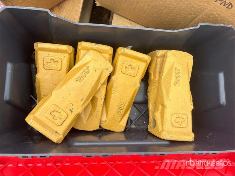  Quantity of Miscellaneous Bucket Teeth Drugi deli