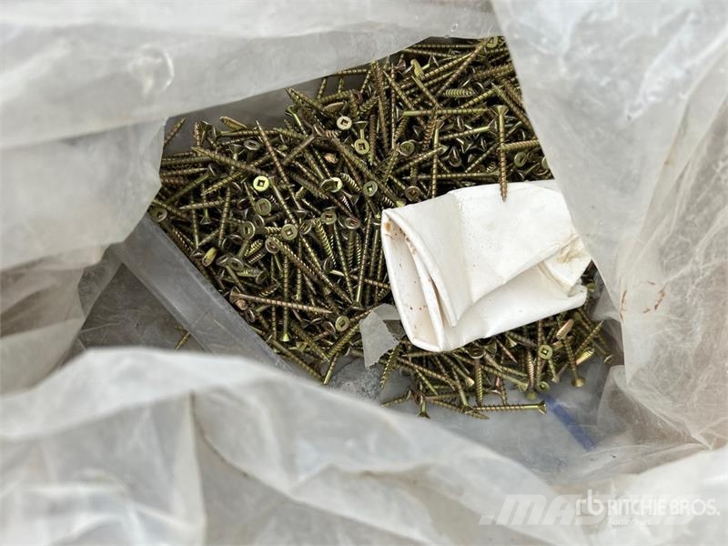  Quantity of Miscellaneous Shop Supplies (Unused) Drugi deli