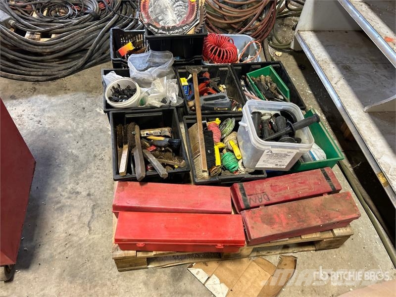 Quantity of Mitre Saw Blade, Steel Brush, Triangul Drugi deli