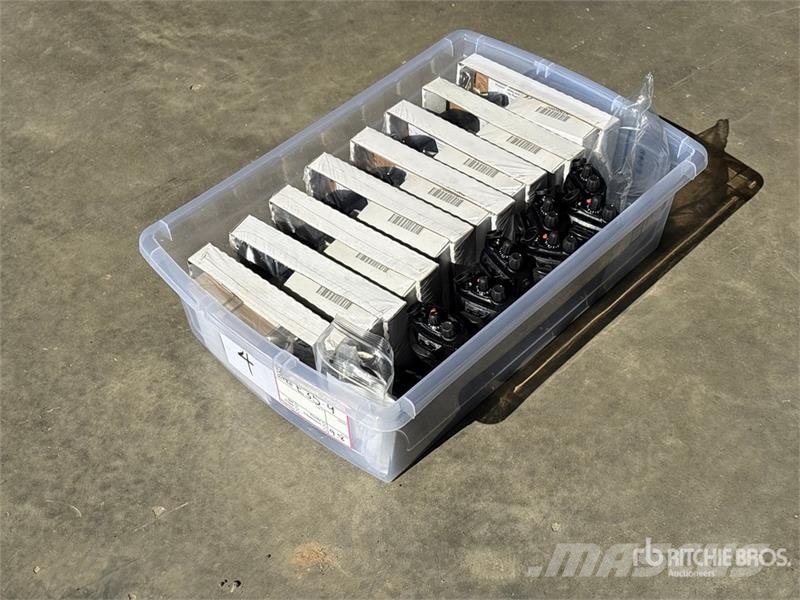 Quantity of Motorola HT1250 128 Channel UHF Portab Ďalšie komponenty