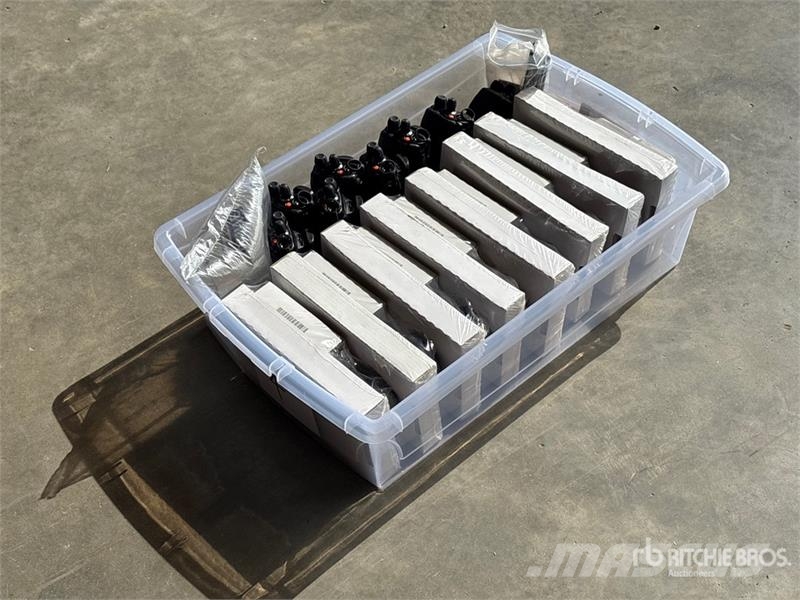 Quantity of Motorola HT1250 128 Channel UHF Portab Ďalšie komponenty