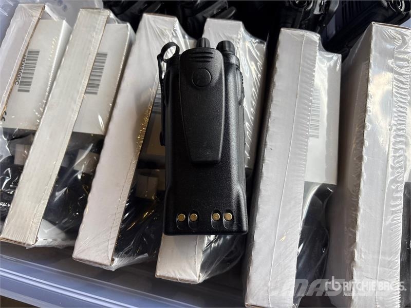 Quantity of Motorola HT1250 128 Channel UHF Portab Ďalšie komponenty