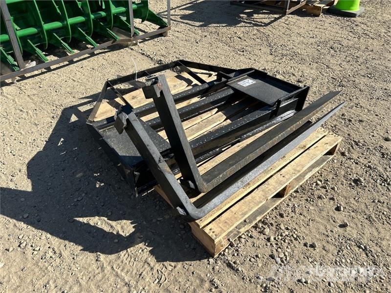 Quantity of Mower King SA 48 in Skid Steer Forks Fourche
