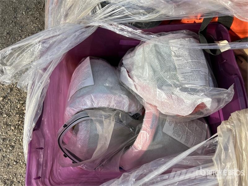  Quantity of  of 600V Arc Flash Gear Safety Supplie Drugi deli