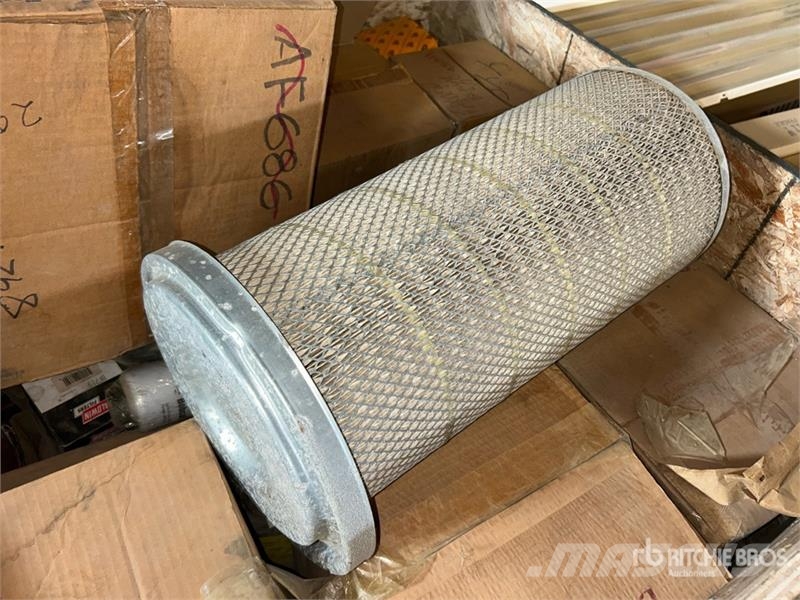 Quantity of Oil , Fuel & Air Filters Drugi deli