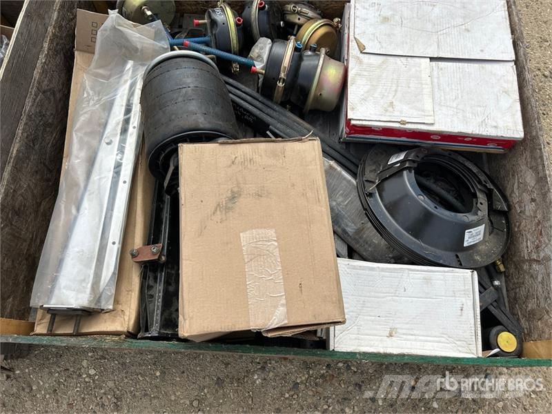 Quantity of Parts to Fit 2008 Kenworth T800 (Unuse Transportes - Outros