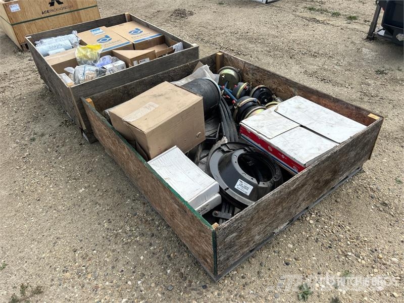 Quantity of Parts to Fit 2008 Kenworth T800 (Unuse Transportes - Outros