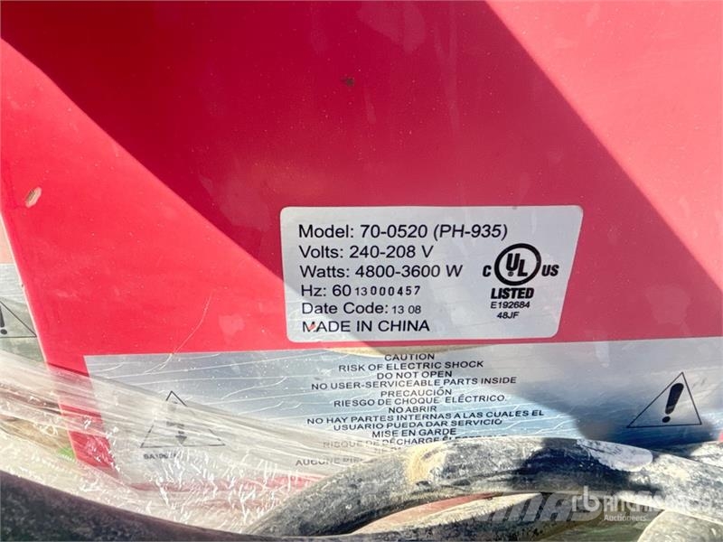  Quantity of Patron  Dehumidifier and Portable Heat Lauksaimniecība- Citi