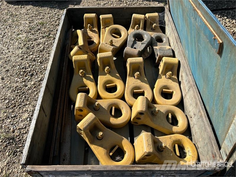  Quantity of Pintle Hook Adaptors Drugi deli